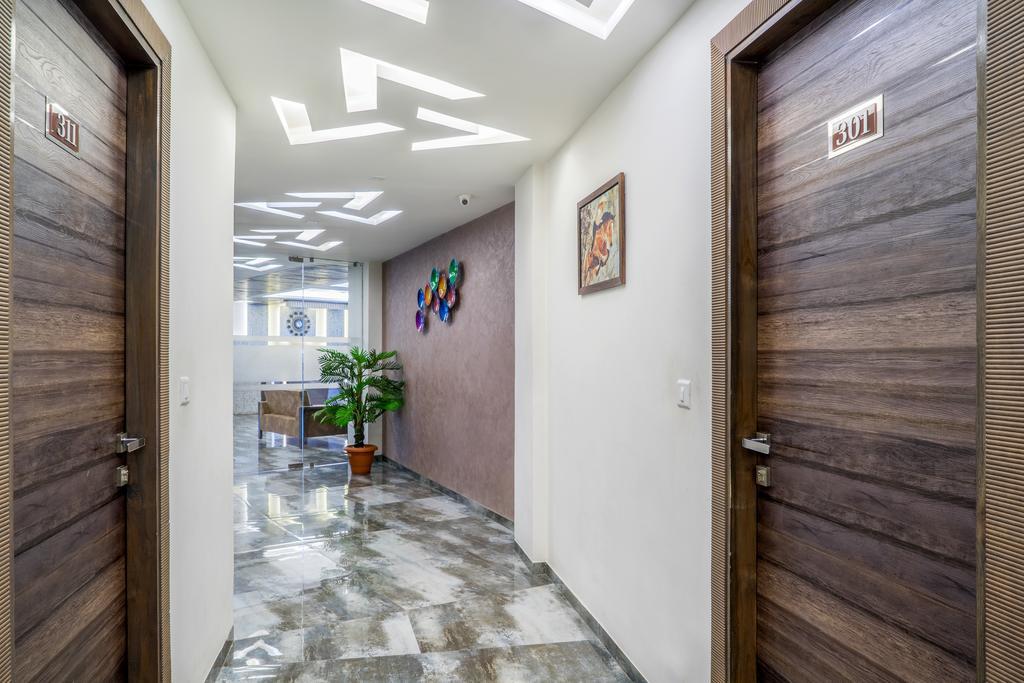 Treebo Unity Hotel Ahmedabad Bagian luar foto